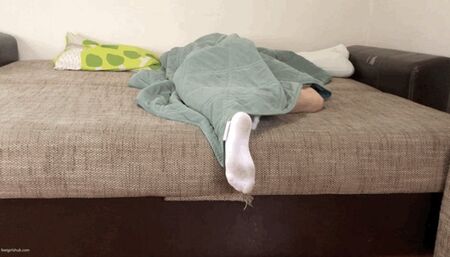 TICKLING SLEEPY FEET IN DIRTY SOCKS UNDER BLANKET - MP4 Mobile Version