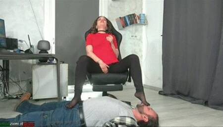 Eccitata Dal Potere ( Only Foot Fetish Scene ) Turned On By Power