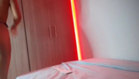 I share video of my buttocks to my best friend