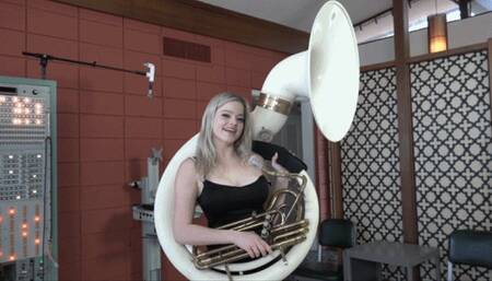 Sage Tries Out the Sousaphone and SousaVibe (MP4 - 720p)