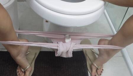 Sticking a big thick dildo inside me! (FULL VIDEO)