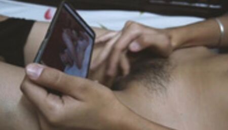 She watching porn , masturbate during periods , periods creampie - hunter Asia