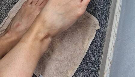 Moisturising foot massage part 3