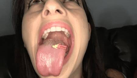 Giantess Beauties Devour Box Of Shrunken Tinies With Indica Jane & Vanessa Rain (HD 1080p MP4)