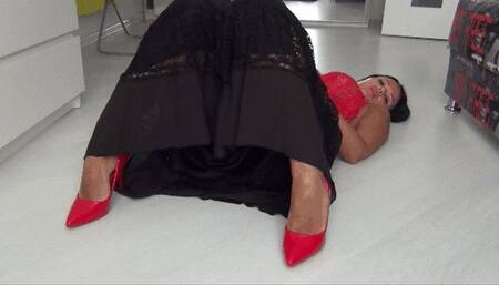 jerk off looking at my red panties Ub