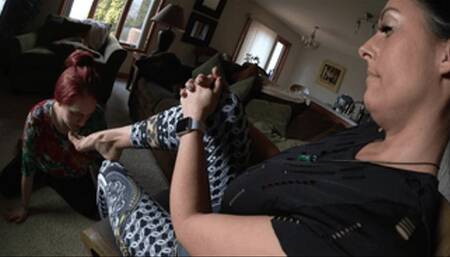 Making Her Suck My Toes, 1st