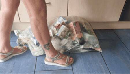 Trash bag crushing 31