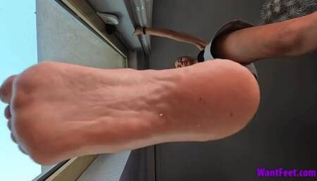 Big Feet Stomping - 4K MP4