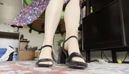 Date in Nylons Humiliates Your Small Penis