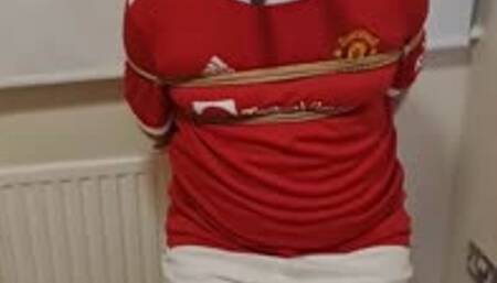 Footballer tied up escape challenge