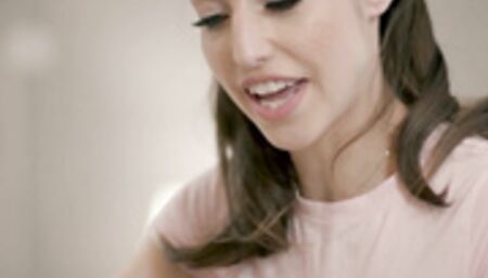 Trans Jenna Gargles gets massage and bj