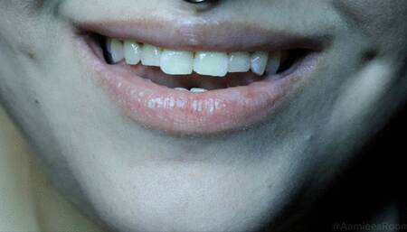 Little silicone Banana brush for Aamiees teeth