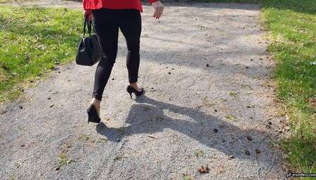 My shoe is too large HD mp4 1920x1080