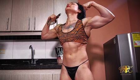 Emilia Clarkson - The Roar of the Goddess