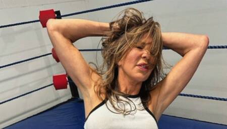 SUPERGRYL PUMMELED - 1078 HD