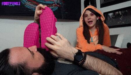 Bratty Girl in Onesie & Pigtails Gives Foot Smelling Handjob