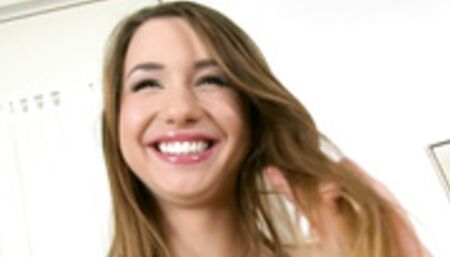 MikesApartment - Taylor Sands Tasting Taylor