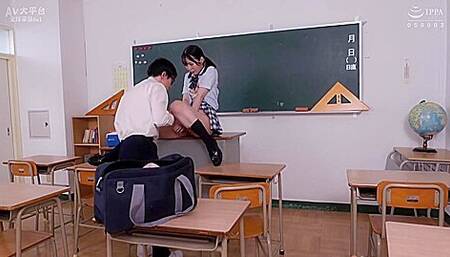 Scop-811 [sub] A Girl Who Is Secretly Immersed In Toy M