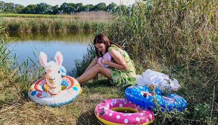 Lera's deflating toys