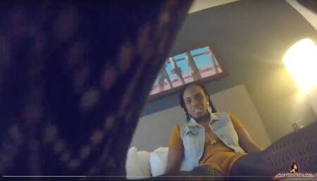 Giantess Crew – VEE- CAGE TIME