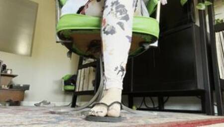 Loud Fast Smacking Against Feet Flip Flops