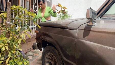 Milah Arches Cranking battle fantasy on super sexy red mules