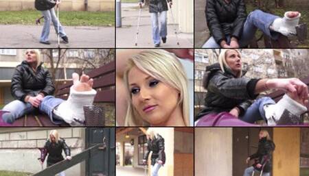 Viktoria Term SLWC with Heel Bar Crutching and Cast Sock Issues with Foot Massage