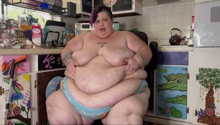 Heavy Cream Chugging Sensual Weight Gain Chat SD