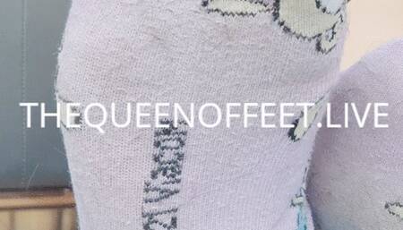 MASSAGE MY OILY SOLES WITH YOUR DICK