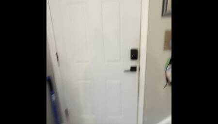 Celia and the Delivery Boy - MOV