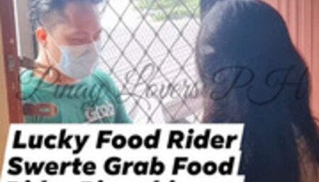 Pinay nagpa kantot sa grab food rider habang naliligo Ang Asawa ! Iyotan Viral 2022