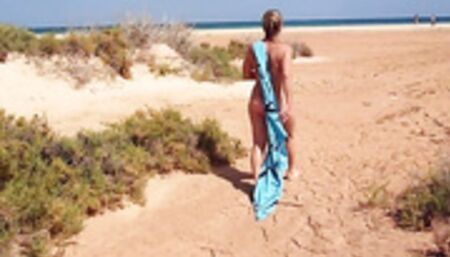 Lisa walks around naked to be fucked by voyeurs