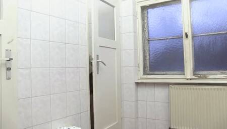 The human ashtray Daisy - mp4 720p