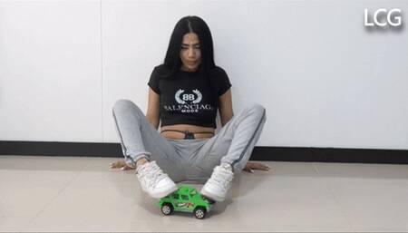 Horny Vicky Destroys Green Car