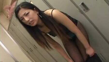 Wonderful secretary in pantyhose has to satisfy naughty man