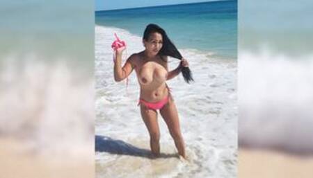 Hot masturbation after outdoor posing