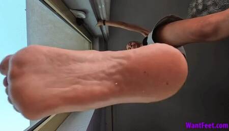 Big Feet Stomping - HD MP4