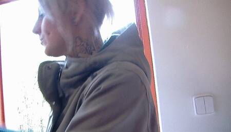 TATTOOED MILF HAS QUICK DILDO FUN IN KITCHEN