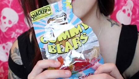 Hang out- Watch Me Eat Candy