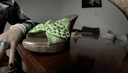 At The Dinning Table - Full Movie