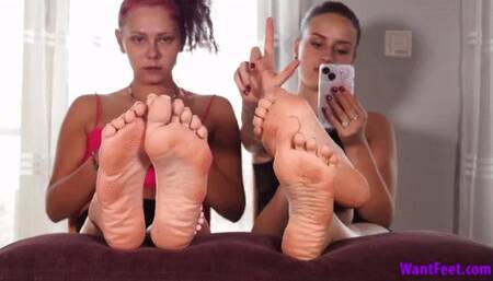 College Girl Soles Ignore - 4K MP4