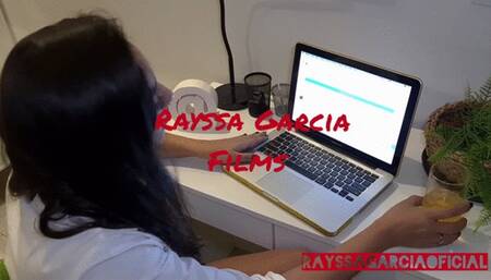 my sissy cleaning my soles while doing secretarial work