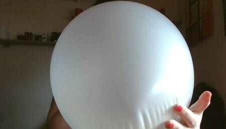 Big white balloon full of squirting 1080HD