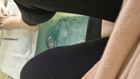 Sey pedicure from my friend in the beauty center 1080HD