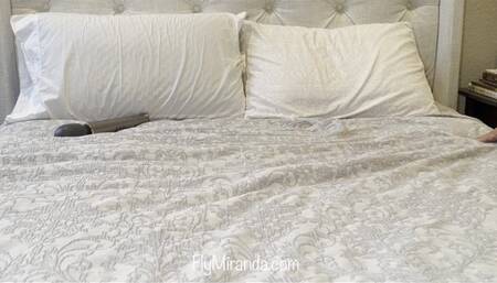 FlyMiranda Uses Her Vibrator While Still in Her Uniform Pantyhose