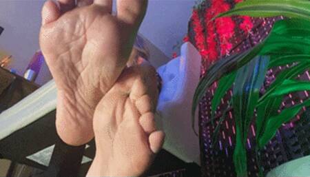 Young Soft Soles and Heels (HD) WMV