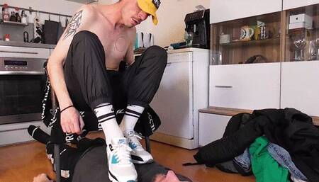 Vostoy & Ben Hot Foot Fetish Situation