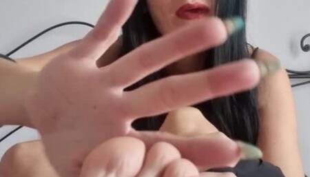 Worship my Hand and Feet [IT]