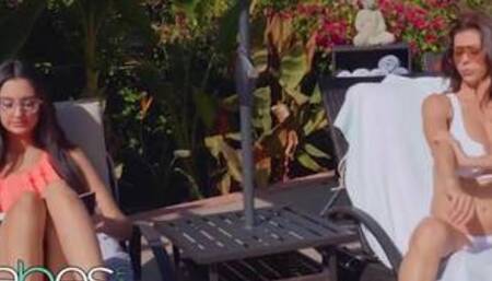 stepmom alexis fawx shows eliza ibarra how it's done - babes