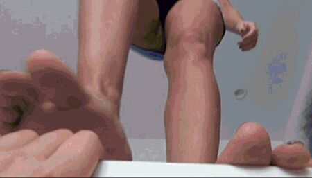 I trample her fingerss 6aST